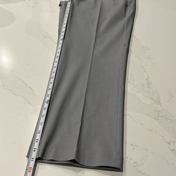 Men's Roundtree & Yorke Total Flex  Grey Slacks - Picture 8 of 8